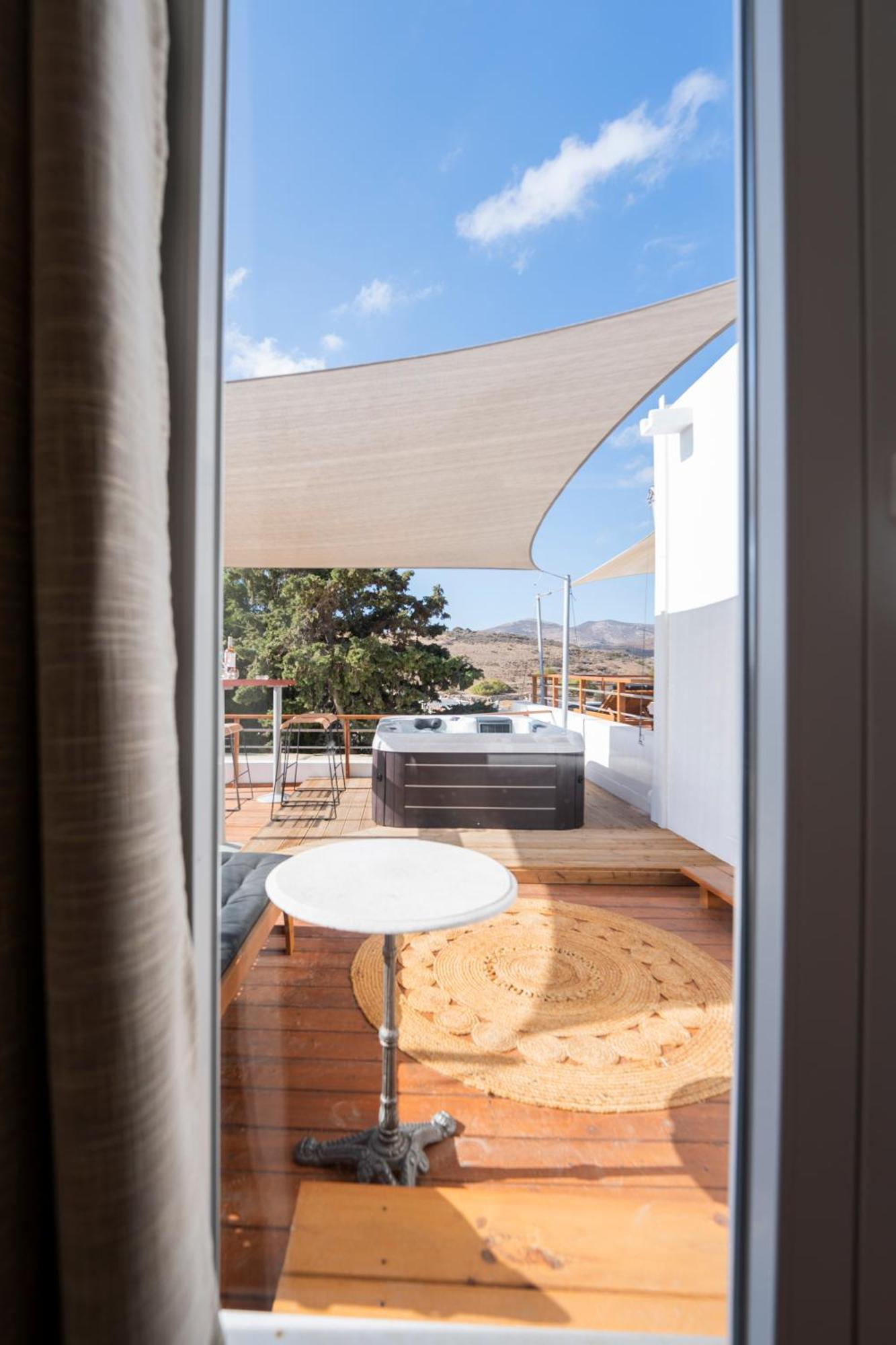 Syros Village Suites Vari  Экстерьер фото