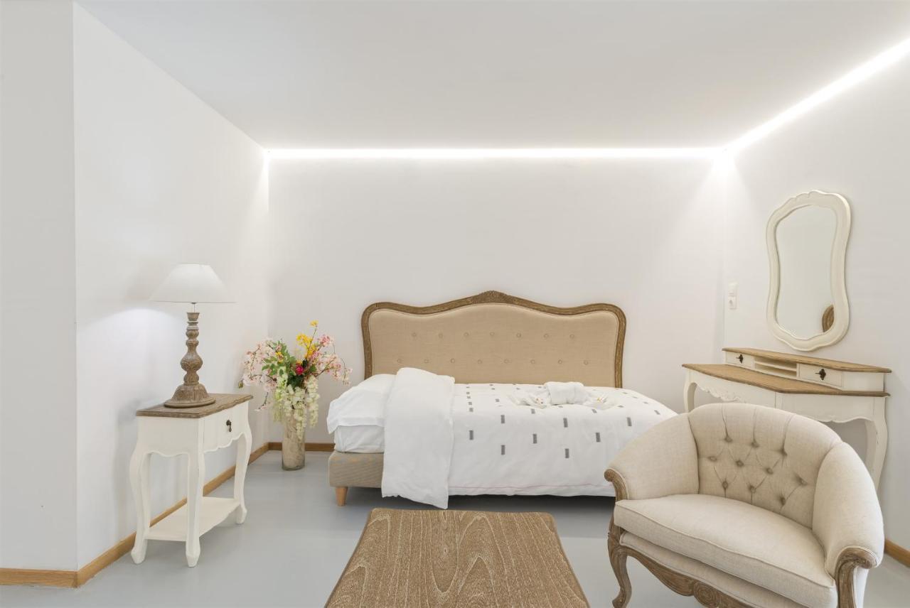 Syros Village Suites Vari  Экстерьер фото